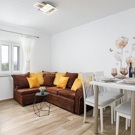 Apartment Ivana Malinska Kültér fotó