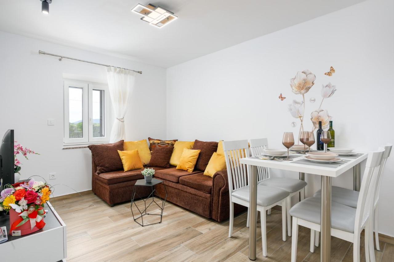 Apartment Ivana Malinska Kültér fotó